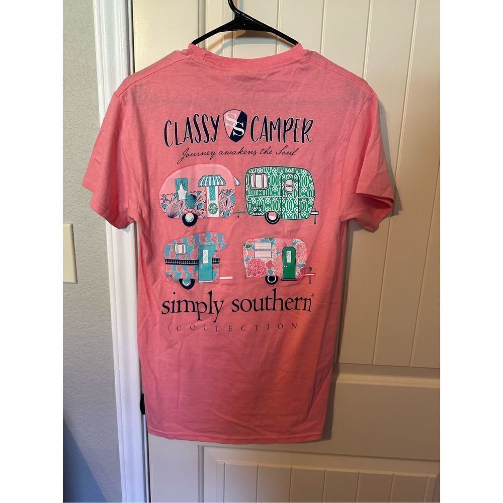 Simply Southern Classy Camper Pink Shirt - Size Small - Picture 7 of 8